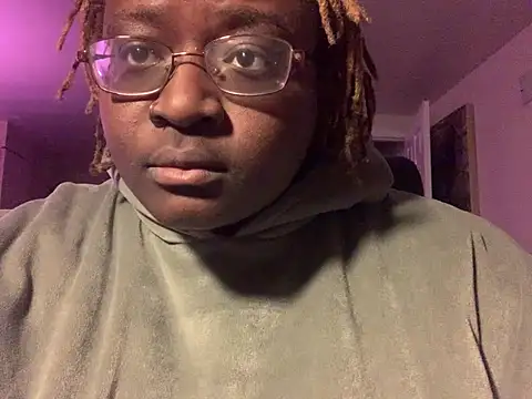 BigKittyRaven online show from February 5, 4:16 am