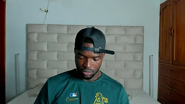 Dylan Taylor online show from February 15, 7:51 am