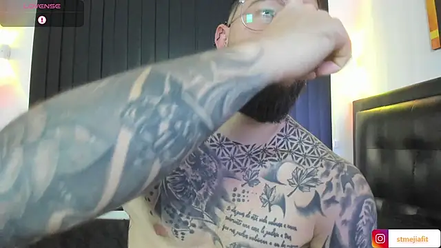 connor santtos online show from February 14, 7:54 pm