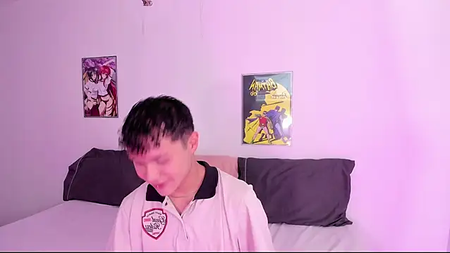 crushnier online show from December 10, 5:11 pm