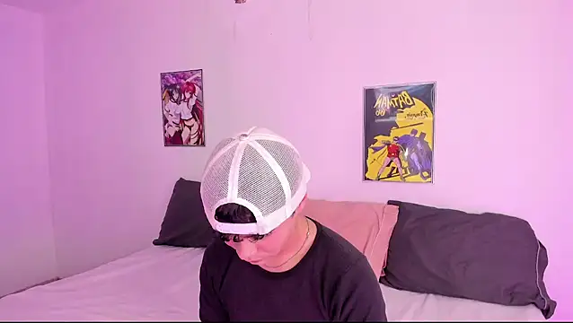 crushnier online show from December 19, 5:18 pm