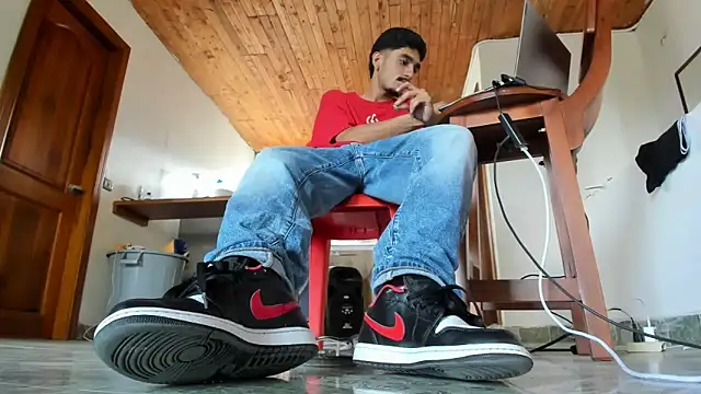 latin bbc online show from February 5, 9:41 pm