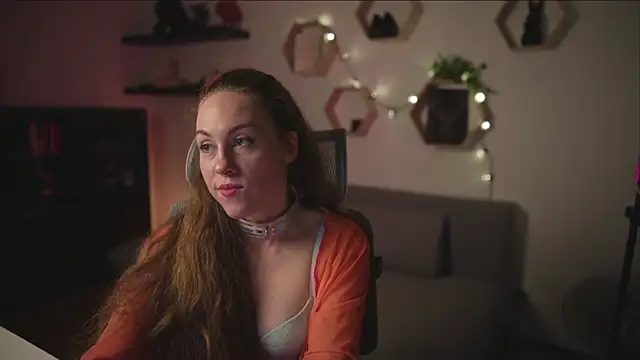 Berberis  Silene online show from October 6, 7:00 pm