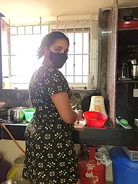 Tamil Shalini Lustyy online show from March 7, 3:58 am