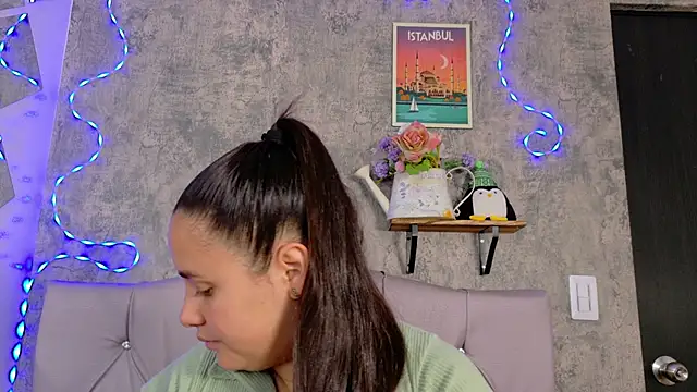 Victoria Ponce1 online show from October 9, 1:31 pm