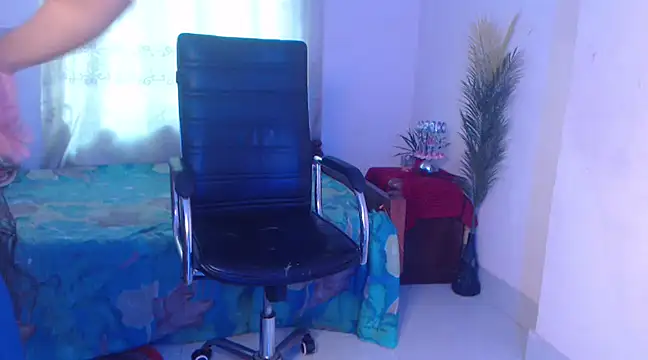 Snapshot of SexyMihika chatting on February 27, 3:25 am SexyMihika online show from February 27, 3:25 am