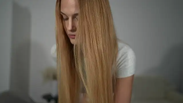 Snapshot of sscarl_ii chatting on November 18, 6:56 pm sscarl ii online show from November 18, 6:56 pm