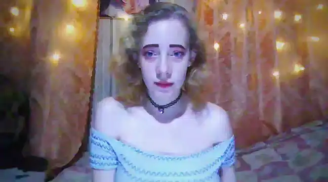 Snapshot of MelxMellie chatting on January 6, 8:28 pm MelxMellie online show from January 6, 8:28 pm