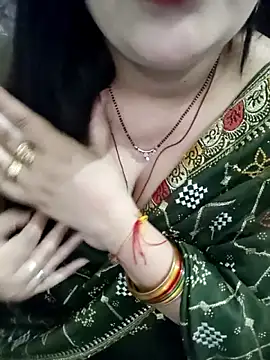 Snapshot of Mayuri77 chatting on February 4, 5:24 am Mayuri77 online show from February 4, 5:24 am