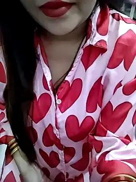 Snapshot of Mayuri77 chatting on February 10, 8:18 am Mayuri77 online show from February 10, 8:18 am