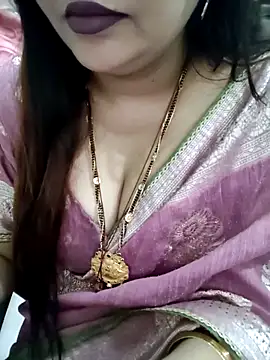 Snapshot of Mayuri77 chatting on February 27, 6:19 pm Mayuri77 online show from February 27, 6:19 pm