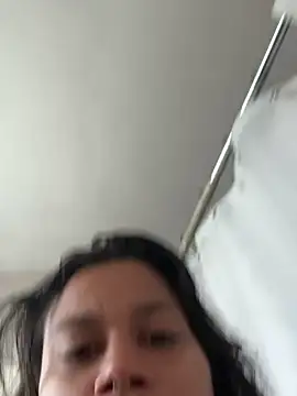 Snapshot of shyfr34k chatting on February 21, 3:10 pm shyfr34k online show from February 21, 3:10 pm