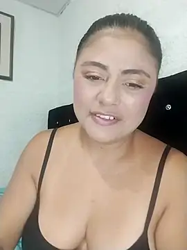 Snapshot of ElizabethWeil chatting on October 15, 7:03 pm ElizabethWeil online show from October 15, 7:03 pm