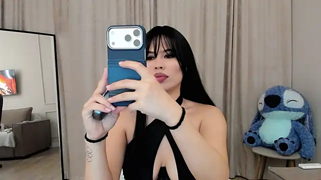 Snapshot of may_mia chatting on November 15, 6:26 pm may mia online show from November 15, 6:26 pm