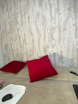 Snapshot of AdeleGray chatting on May 16, 12:07 am AdeleGray online show from May 16, 12:07 am