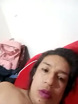 Snapshot of yaz_guzman chatting on December 9, 7:50 am yaz guzman online show from December 9, 7:50 am