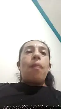 Snapshot of yaz_guzman chatting on December 15, 11:09 pm yaz guzman online show from December 15, 11:09 pm