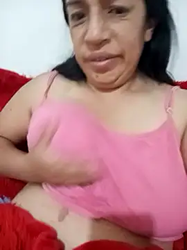 Snapshot of yaz_guzman chatting on December 23, 11:25 am yaz guzman online show from December 23, 11:25 am