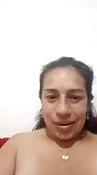 Snapshot of yaz_guzman chatting on January 7, 8:45 am yaz guzman online show from January 7, 8:45 am