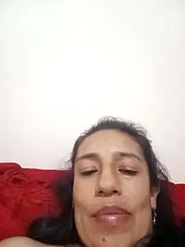 Snapshot of yaz_guzman chatting on January 16, 6:35 am yaz guzman online show from January 16, 6:35 am