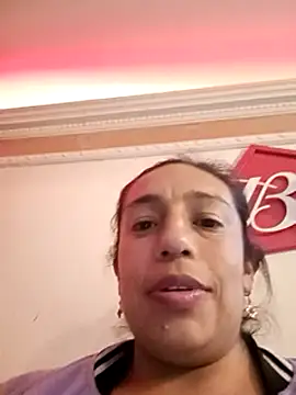 Snapshot of yaz_guzman chatting on January 19, 5:05 am yaz guzman online show from January 19, 5:05 am