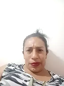 Snapshot of yaz_guzman chatting on February 25, 3:09 am yaz guzman online show from February 25, 3:09 am