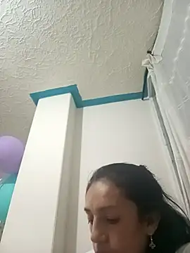 Snapshot of yaz_guzman chatting on February 26, 3:42 am yaz guzman online show from February 26, 3:42 am