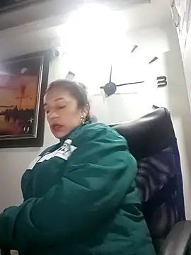 Snapshot of yaz_guzman chatting on September 14, 5:17 am yaz guzman online show from September 14, 5:17 am