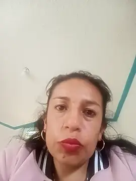 Snapshot of yaz_guzman chatting on September 15, 7:14 pm yaz guzman online show from September 15, 7:14 pm