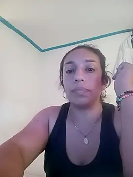 Snapshot of yaz_guzman chatting on September 22, 8:55 pm yaz guzman online show from September 22, 8:55 pm