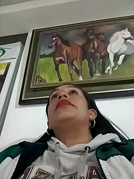 Snapshot of yaz_guzman chatting on September 28, 11:04 am yaz guzman online show from September 28, 11:04 am