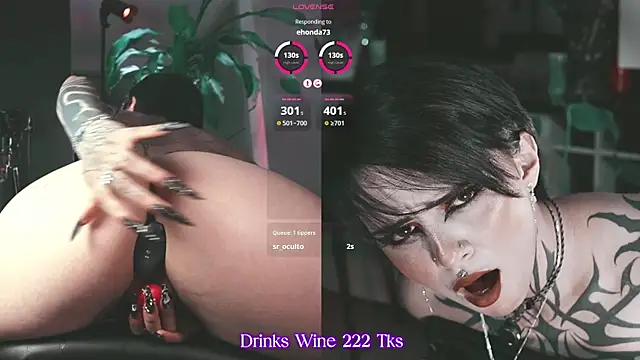 Snapshot of Trinity___s chatting on February 15, 7:51 am Trinity s online show from February 15, 7:51 am