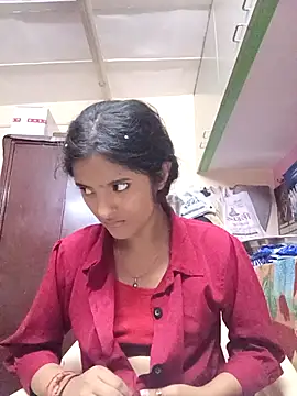 Snapshot of BabySlimmy10 chatting on October 17, 8:33 pm BabySlimmy10 online show from October 17, 8:33 pm