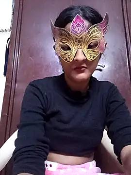 Snapshot of BabySlimmy10 chatting on November 22, 7:13 pm BabySlimmy10 online show from November 22, 7:13 pm