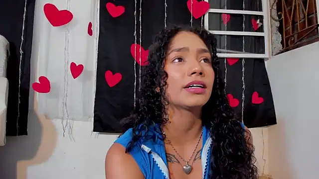 Snapshot of Dakota_M1 chatting on February 11, 2:25 am Dakota M1 online show from February 11, 2:25 am