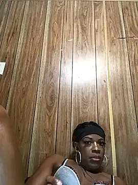 Snapshot of kobrashekyng chatting on December 14, 11:09 pm kobrashekyng online show from December 14, 11:09 pm