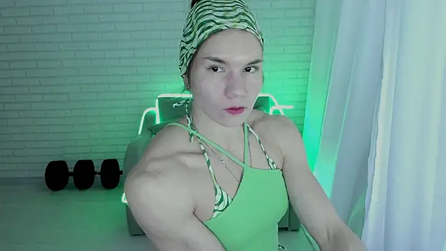 Lisa Ray online show from February 17, 7:04 am