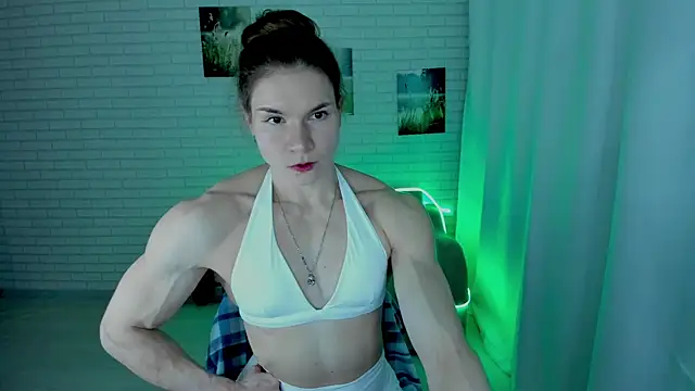 Lisa Ray online show from December 19, 10:50 pm