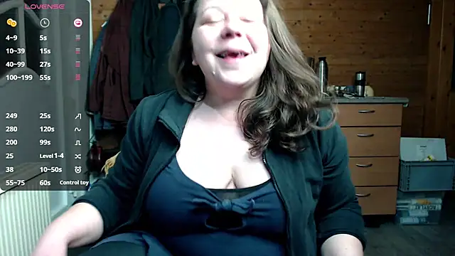 Snapshot of KasiaPrivat chatting on February 17, 6:04 pm KasiaPrivat online show from February 17, 6:04 pm