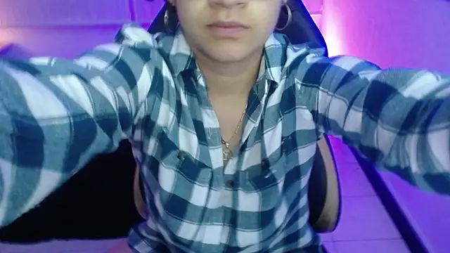 Lili Gomez  online show from January 8, 12:18 pm