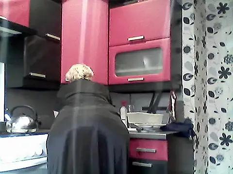 Lisa Suzie online show from November 18, 11:14 am