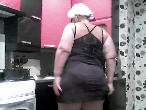 Lisa Suzie online show from January 12, 6:13 pm