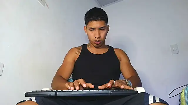 maximo vega newv online show from March 13, 8:59 pm