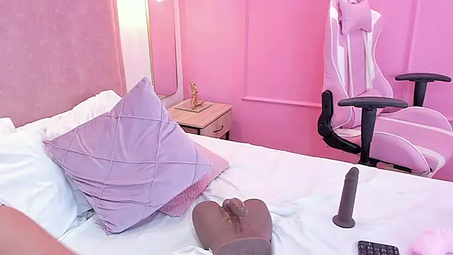 sophiawhite   online show from January 14, 4:18 pm