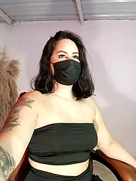 Snapshot of Aiunii1 chatting on October 28, 1:36 pm Aiunii1 online show from October 28, 1:36 pm