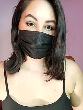 Snapshot of Aiunii1 chatting on November 6, 2:07 pm Aiunii1 online show from November 6, 2:07 pm