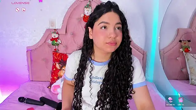 amandalee01 online show from December 1, 6:57 pm