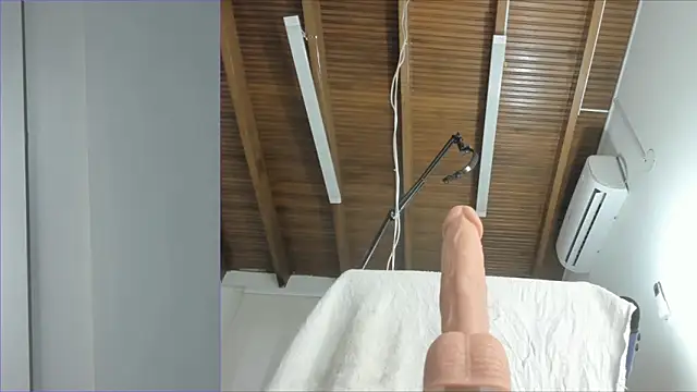 Snapshot of Lucy_carter_ chatting on November 1, 4:31 pm Lucy carter online show from November 1, 4:31 pm