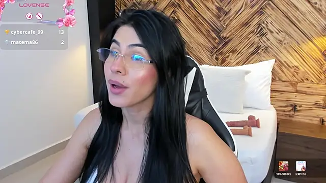 Snapshot of stephanya_ chatting on May 16, 8:18 pm stephanya online show from May 16, 8:18 pm