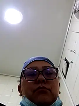 Darly Gomez online show from January 22, 1:21 pm